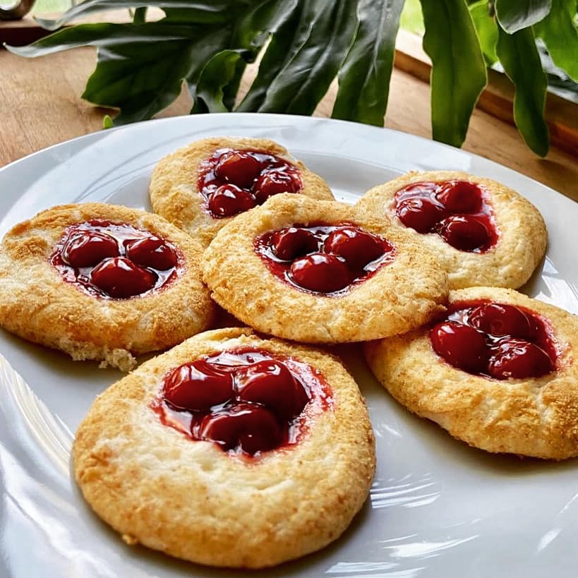 Cheery Cherry Cheesecake Cookies